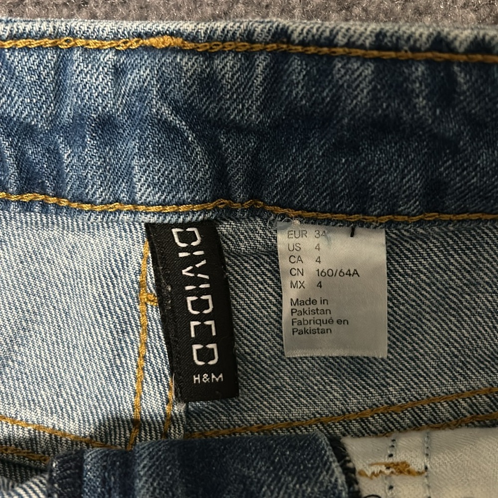 Divided | High Rise Jean Shorts - Picture 3 of 3